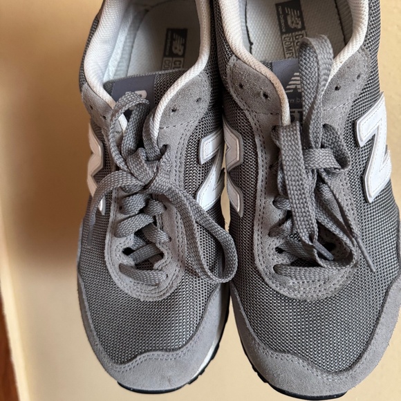 Shoes new balance - Picture 2 of 3